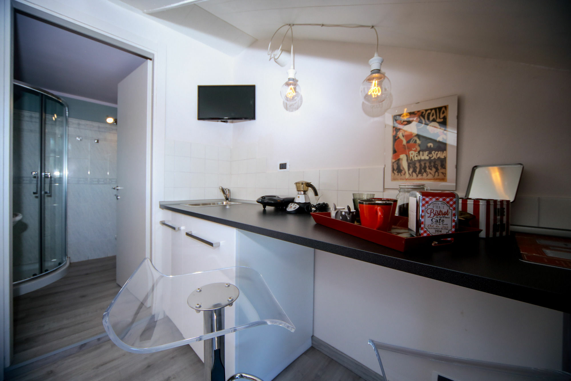 Loft Gioia Centre Hotel 3*